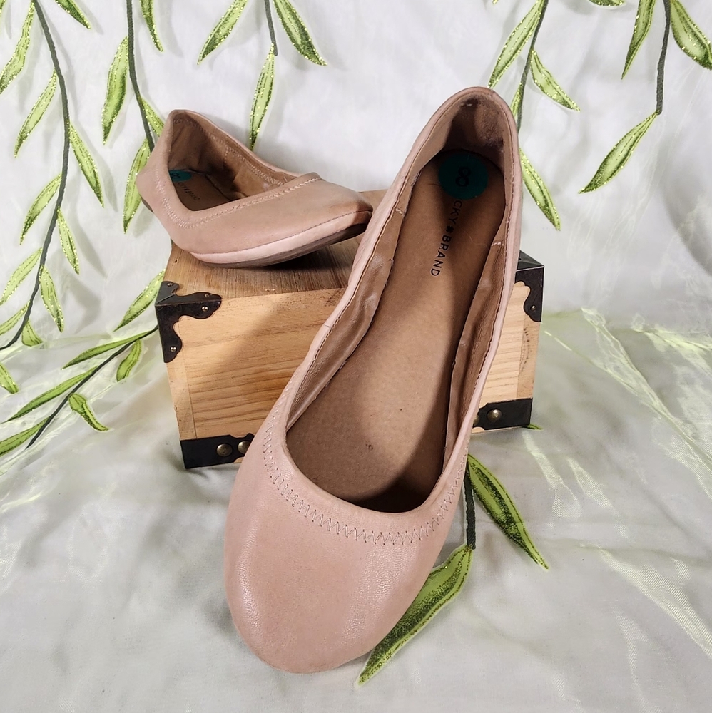 Lucky Brand Tan Flats Versatile Loafers